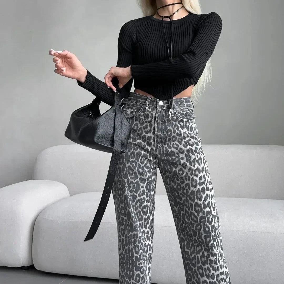 Amanda | Dame Højtaljede Straight Jeans med Leopardprint