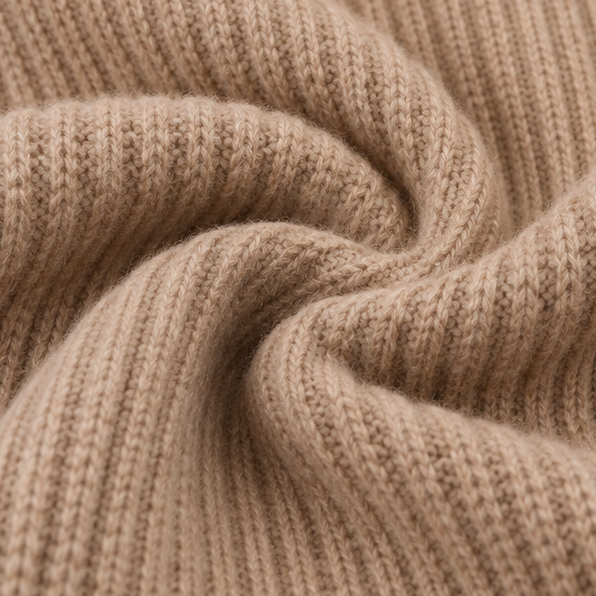 Sofia | Bequemer und Vielseitiger Strickpullover mit Kapuze