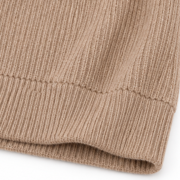 Sofia | Bequemer und Vielseitiger Strickpullover mit Kapuze