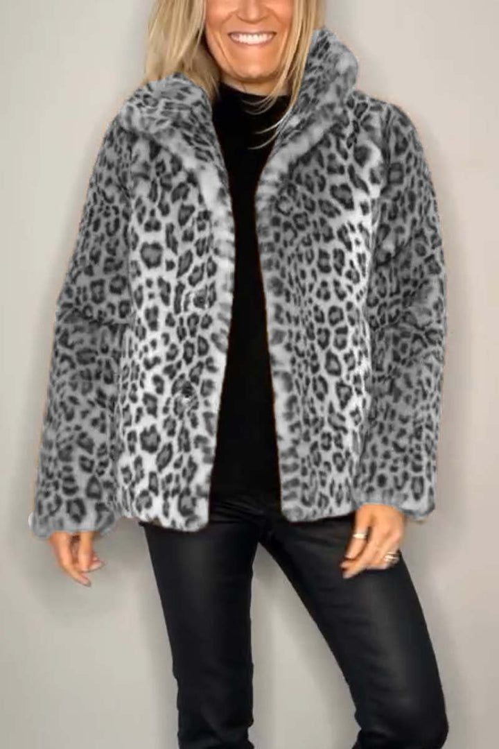 Emily | Dame Lang Vinterfrakke i Fake Fur med Leopardprint
