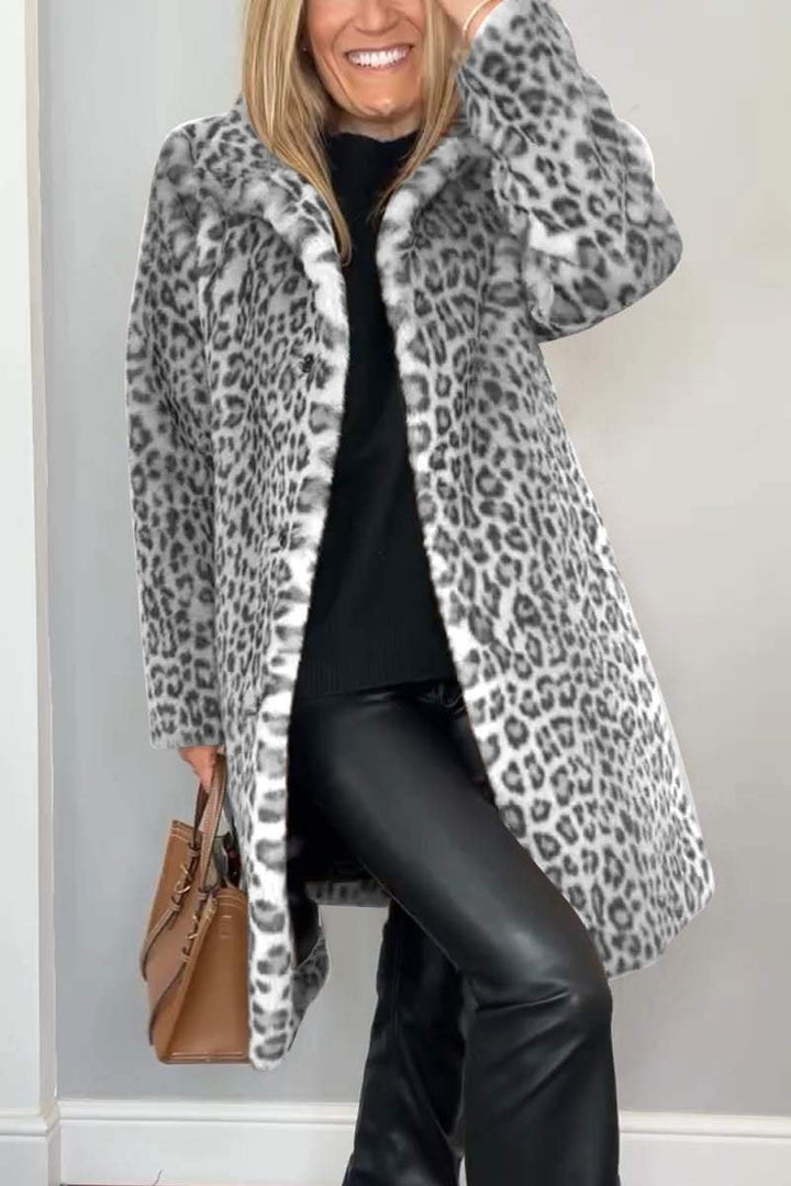 Emily | Dame Lang Vinterfrakke i Fake Fur med Leopardprint