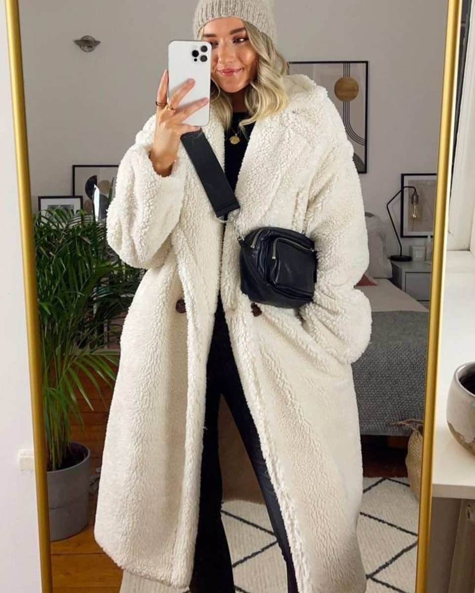 Scarlett | Dame Lang Oversized Teddyfrakke i Fake Fur