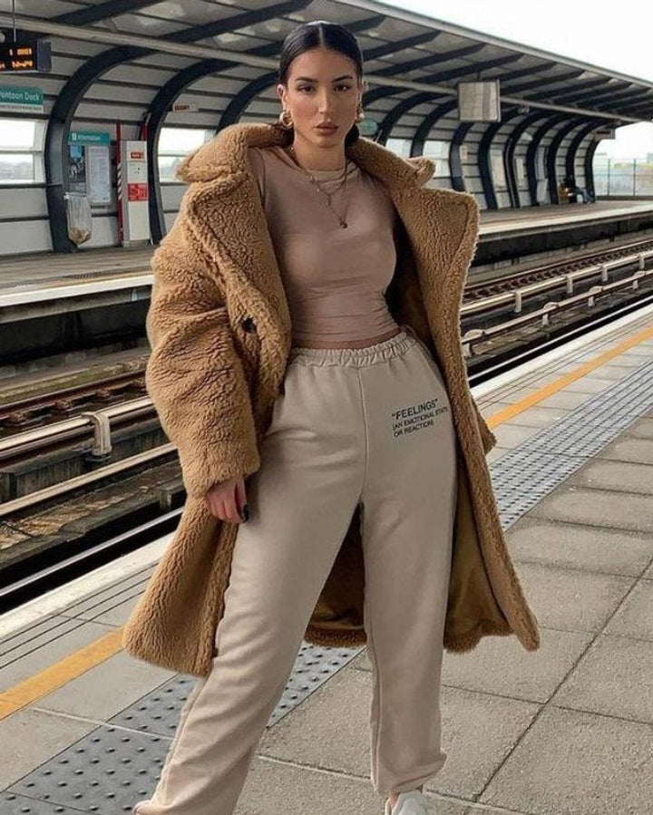 Scarlett | Dame Lang Oversized Teddyfrakke i Fake Fur