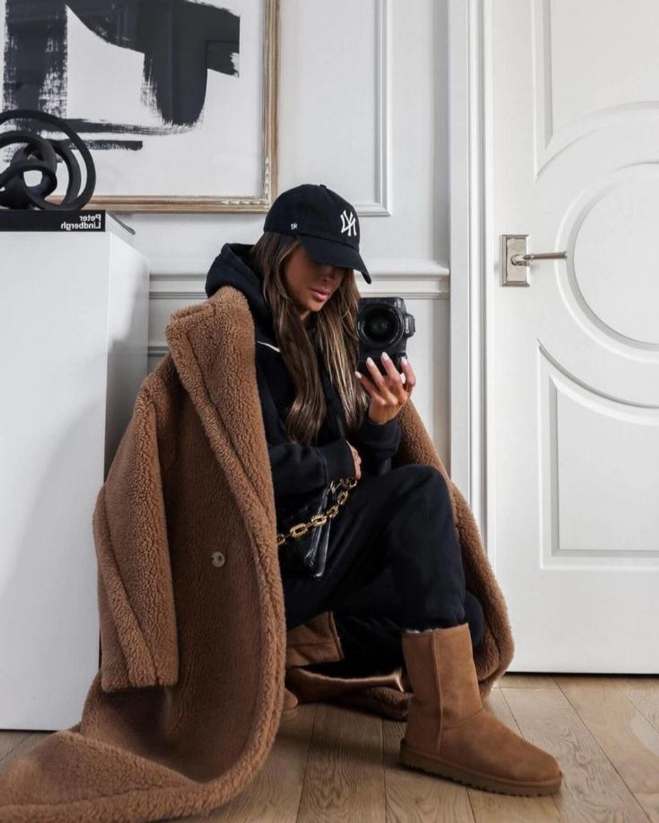 Scarlett | Dame Lang Oversized Teddyfrakke i Fake Fur