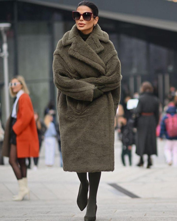 Scarlett | Dame Lang Oversized Teddyfrakke i Fake Fur