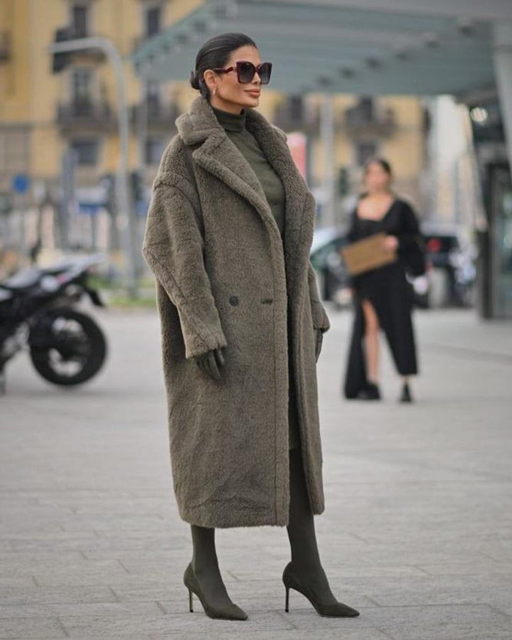 Scarlett | Dame Lang Oversized Teddyfrakke i Fake Fur