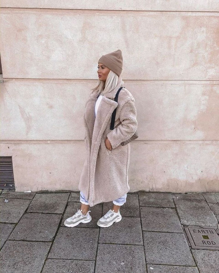 Scarlett | Dame Lang Oversized Teddyfrakke i Fake Fur