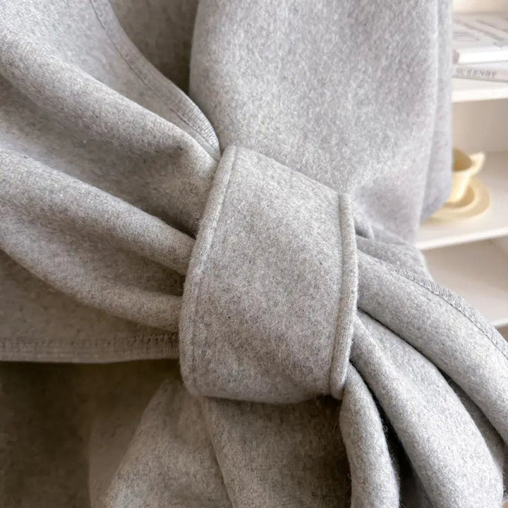 Ivy | Dame Poncho i Uld med Åben Front