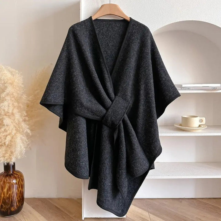 Ivy | Dame Poncho i Uld med Åben Front